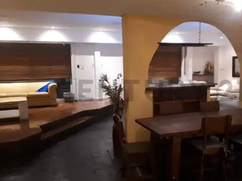 Departamento en Alquiler de 4 ambientes