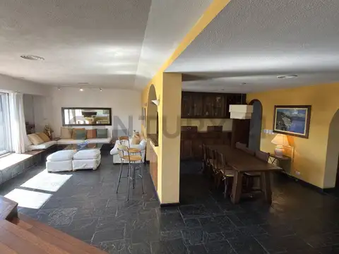 ALQUILER DE DEPARTAMENTO 4 AMBIENTES AMOBLADO EN PALERMO CHICO