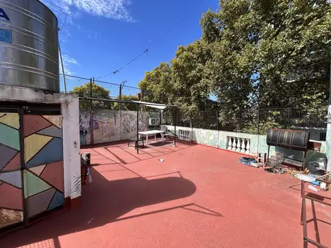 Departamento 11 ambientes con 3 baños