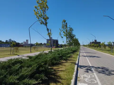 Terreno en Venta en Pueblo Esther, Rosario