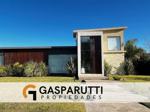 Casa en Venta en San Matías con Pileta