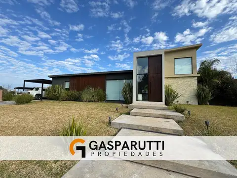 Casa en Venta en San Matías con Pileta