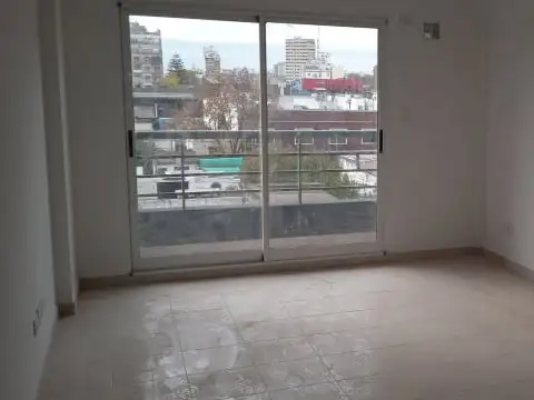 Depto monoambiente con balcon APTO PROFESIONAL