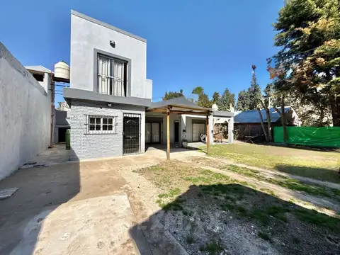 Casa en Venta con 1 cochera