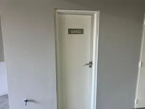 VENTA COCHERA EN BARRIO BELGRANO AMPLIA