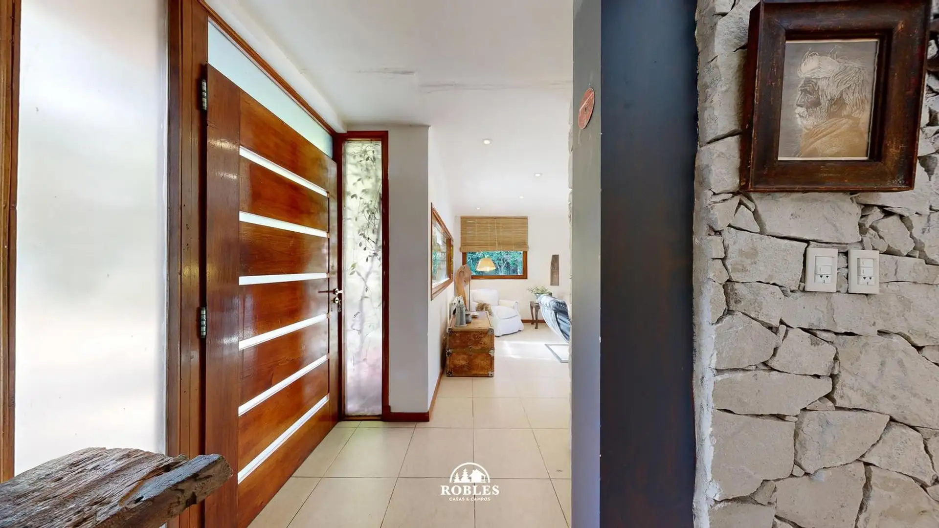 Casa en sector Los Pinos del barrio Privado Rumencó