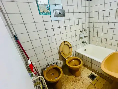 Depto Tipo Casa en Venta 50 años
