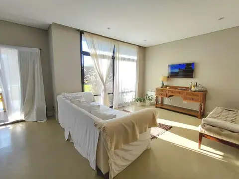 CASA 3 DORM JARDIN PILETA MANZANARES CHICO PILAR