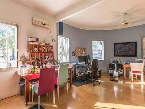 Casa 5 ambientes con 2 baños