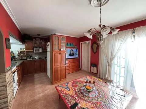 CASA EN VENTA VILLA ELVIRA - LA PLATA