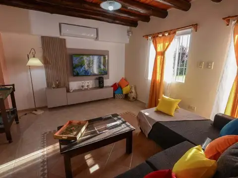 Casa en Venta en Russell, USD 290.000