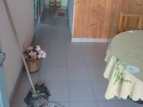 Dos cuadras de la plaza