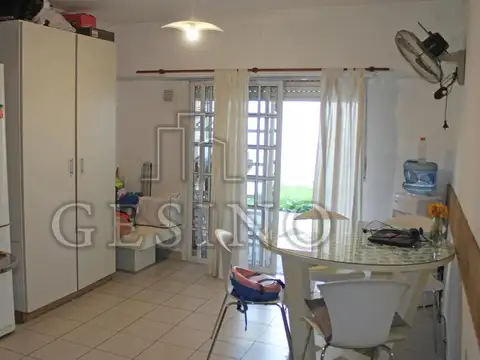 Depto Tipo Casa en Venta con 1 cocheras