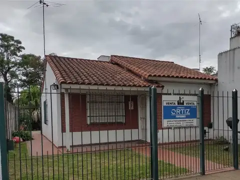 VENTA MUY LINDO CHALET 3 AMB MERLO