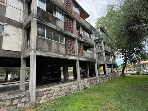 departamento al frente de la Terminal, 3 dormitorios
