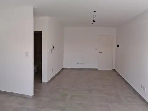 MONOAMBIENTE A ESTRENAR - 40 MTS. MUY LUMINOSO - COCINA A GAS / CALEFACTOR - AMPLIO BALCON