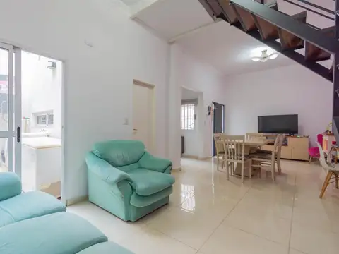 Depto Tipo Casa en Venta en Caballito Norte, USD 270.000
