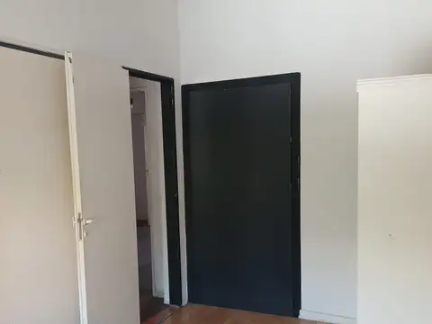 Depto Tipo Casa en Alquiler 90 años