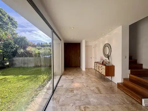 Casa en Alquiler de 3 dormitorios