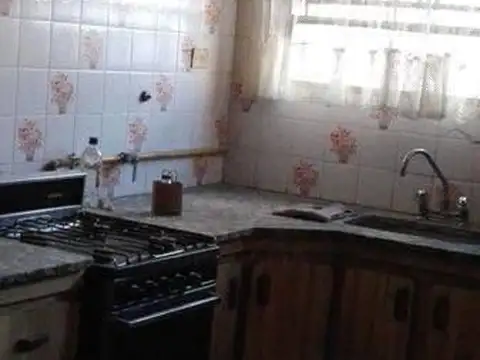 PH en Venta - Monte Grande