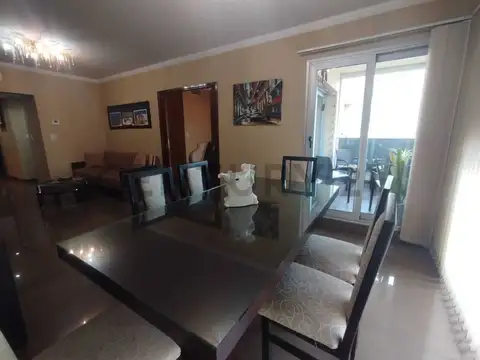 Departamento en Venta con 2 cocheras