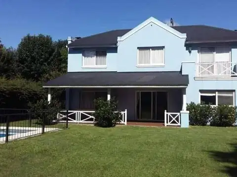 Excelente casa en Golfer's C.C.