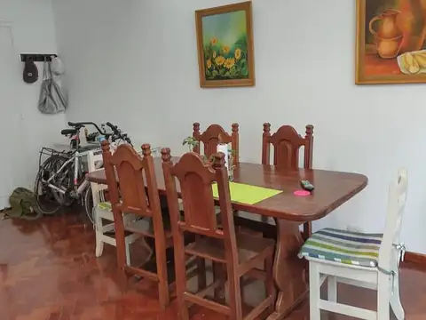 Casa en Venta en Botanico, USD 210.000