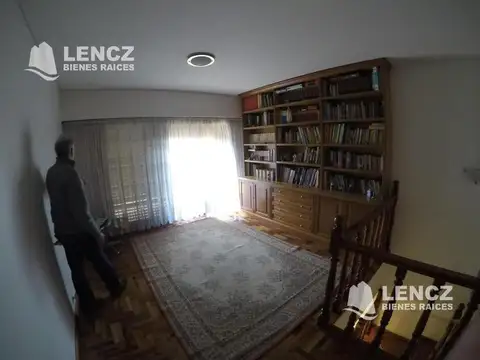 NUEVO PRECIO  EXCELENTE CHALET  5 AMB.C/COCHERA, PILETA Y JARDIN. QUILMES OESTE. nuevo precio!