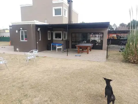 Country San Isidro Villa Allende