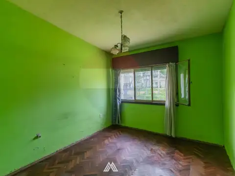 Casa 5 ambientes con 1 baño
