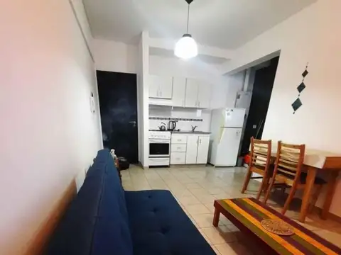 Alquilo dpto amoblado de 1 dormitorio