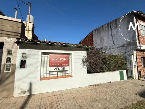 APTO CREDITO - Casa en  venta de 3 ambientes - José León Suárez