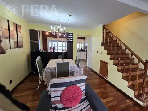 Venta PH 4 ambientes con cochera en Wilde