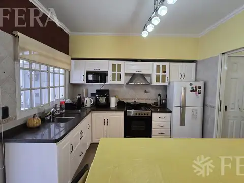 Depto Tipo Casa en Venta con 1 cocheras