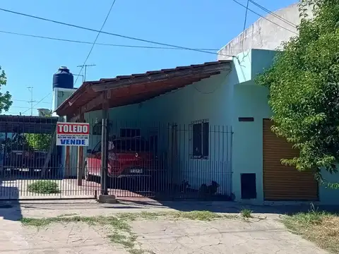 Casa + 2 departamentos en venta en Rafael Castillo