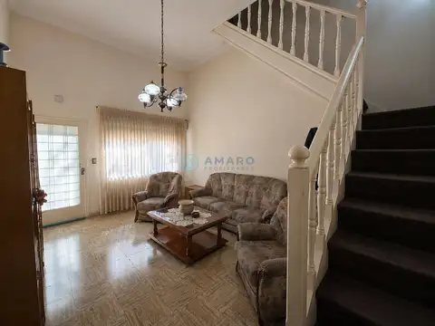VENTA · CASA · 2/3 DORMITORIOS · PICHINCHA · ATENCIÓN APTO PB  4