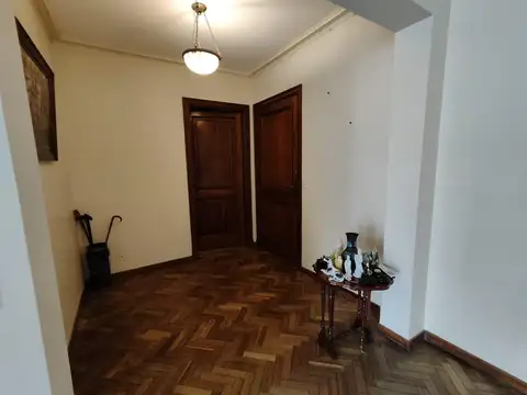Departamento 5 ambientes con 2 baños