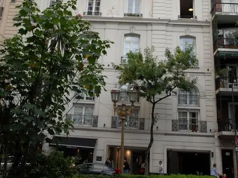 Departamento en Alquiler en Recoleta, USD 1.450