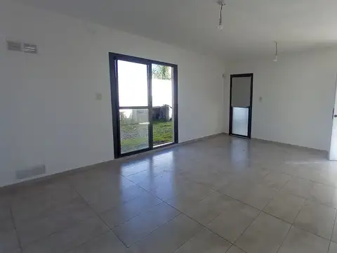 VENTA DÚPLEX 3 DOR PATIO ASADOR COCHERA DOCTA CBA