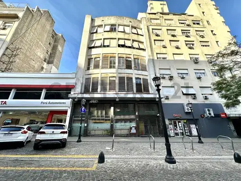 Edificio en Venta en Block en Microcrentro Monserrat en Excelente Ubicación – Ideal Inversionistas