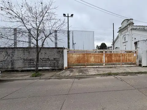 Terreno en Venta 25  mts Fondo