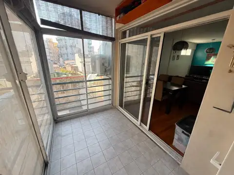 2 ambientes con balcón en Cid Campeador