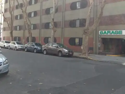 Venta cochera cubierta en Palermo.