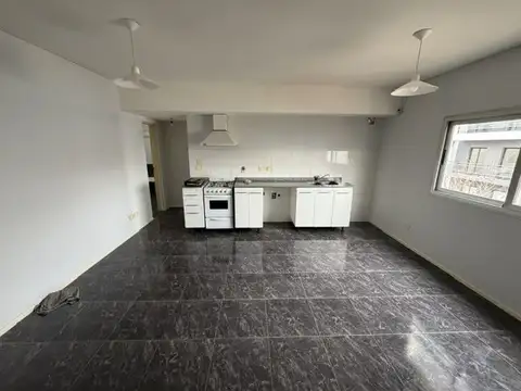 Departamento en Alquiler en Avellaneda, $ 650.000