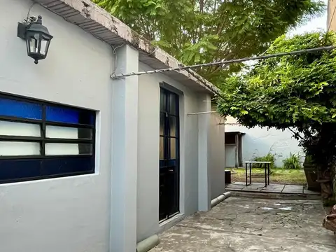 Casa en Alquiler en Mataderos, $ 900.000