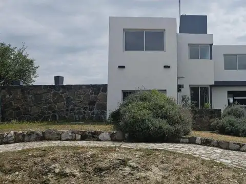 Casa en Alquiler de 2 dormitorios