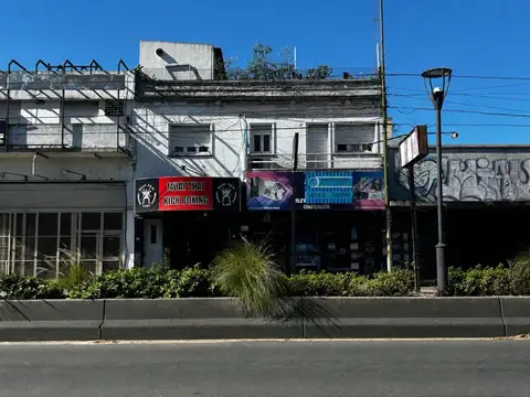 Avenida Hipólito Yrigoyen 8500