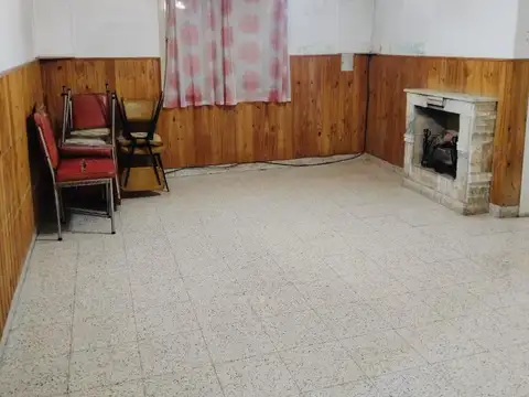 Casa 3 ambientes con 2 baños