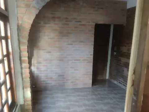 Oficina de uso profesional en alquiler en Moreno