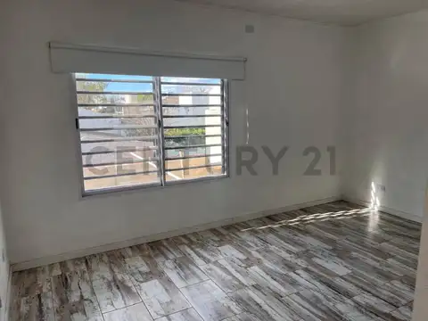 Departamento en Alquiler en Benavidez, $ 950.000